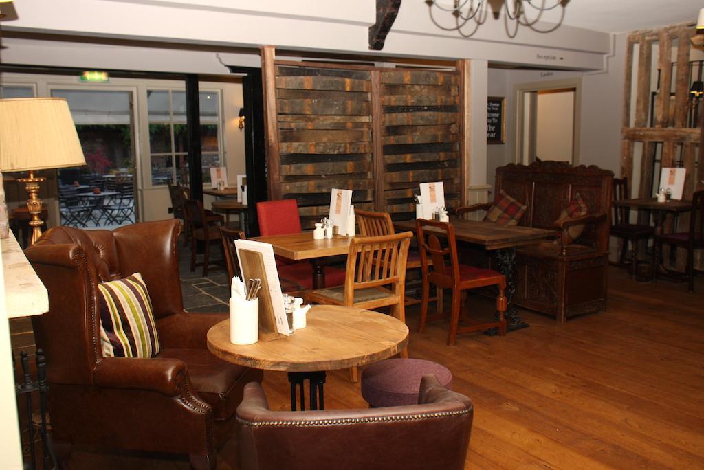 The Bear Hotel By Greene King Inns Hungerford Bagian luar foto