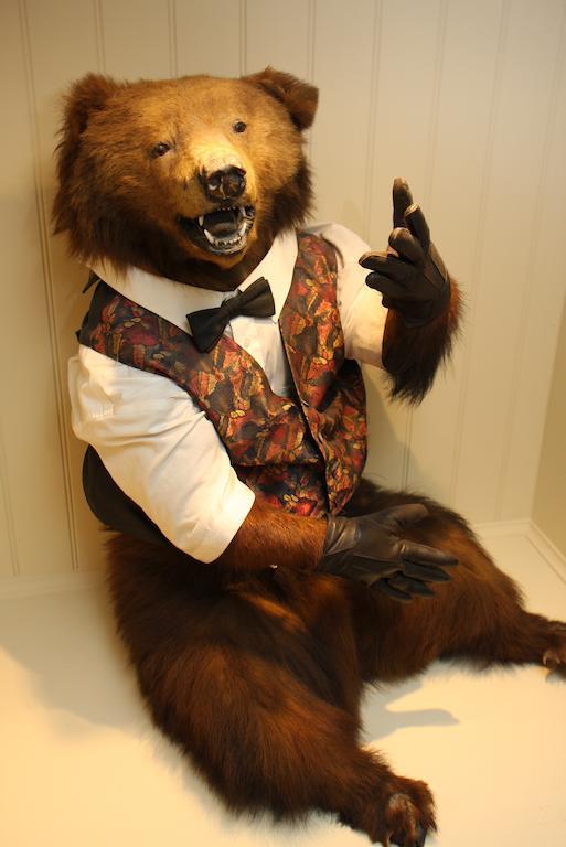 The Bear Hotel By Greene King Inns Hungerford Bagian luar foto