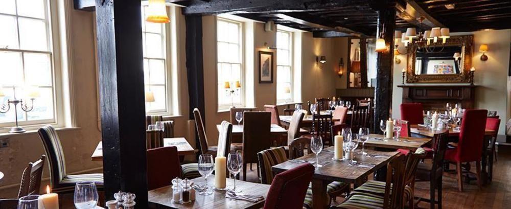 The Bear Hotel By Greene King Inns Hungerford Bagian luar foto