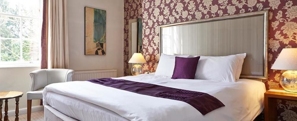 The Bear Hotel By Greene King Inns Hungerford Bagian luar foto